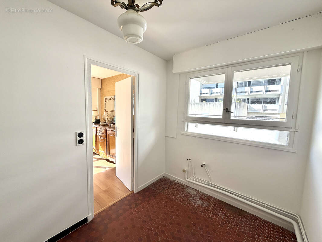 Appartement à PARIS-20E