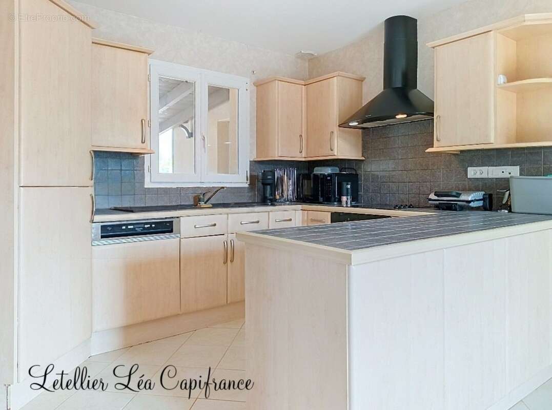 Maison à vendre 7 pièces SAINT GELAIS (79) - photo 6