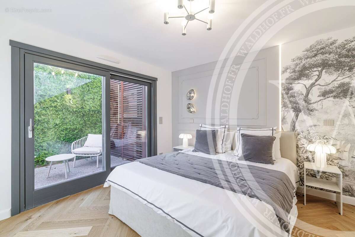 Appartement à ROQUEBRUNE-CAP-MARTIN