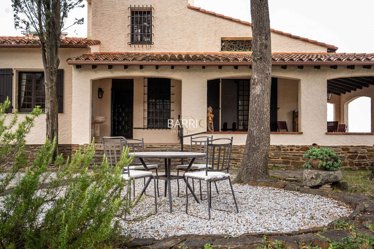 Maison à LAROQUE-DES-ALBERES