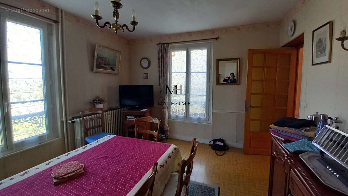 Maison à MORTAGNE-AU-PERCHE