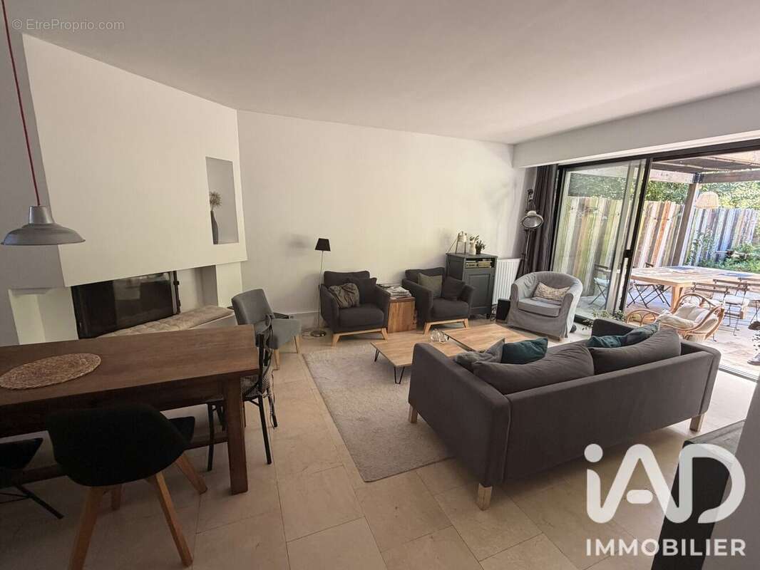 Maison 137 m² à Avilly-Saint-Leonard  - photo 2