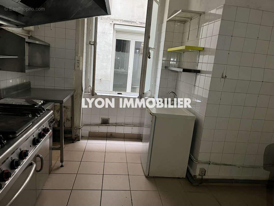Commerce à LYON-6E