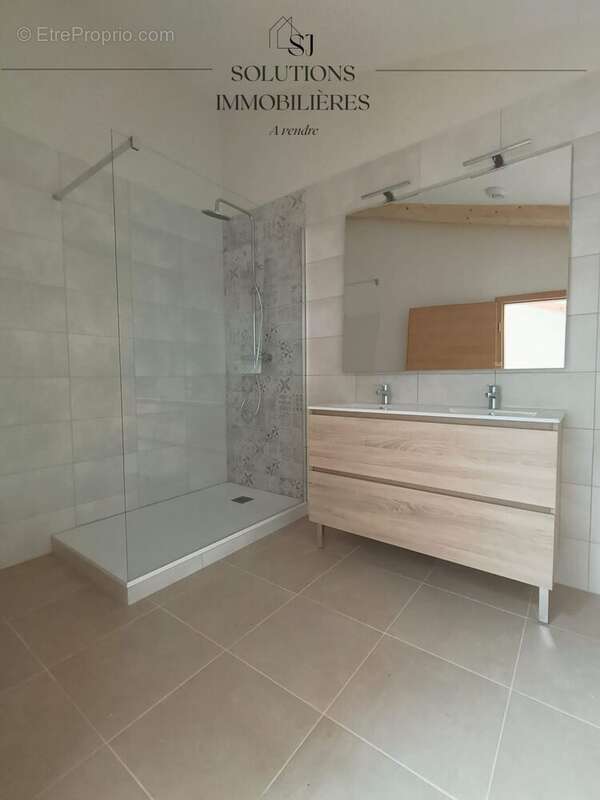 Maison à SAINT-ALBAN-DU-RHONE