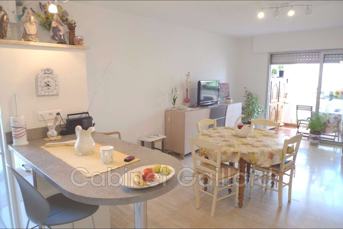 Appartement à PEYMEINADE