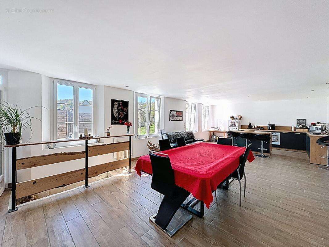Maison à NEUILLY-SOUS-CLERMONT