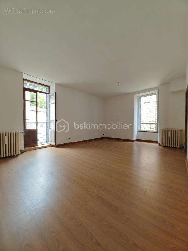 Maison à BEAUREPAIRE