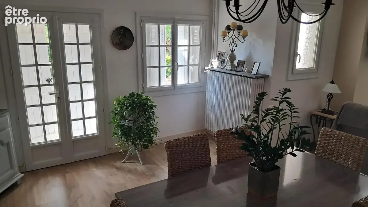 Maison 4 pièces 160 m² à vendre à Vendat (03110) - photo 5