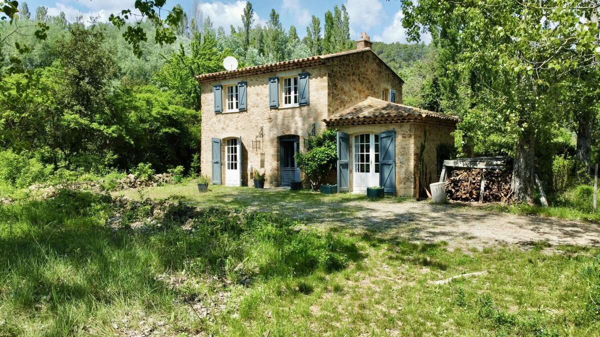 Maison à VILLECROZE