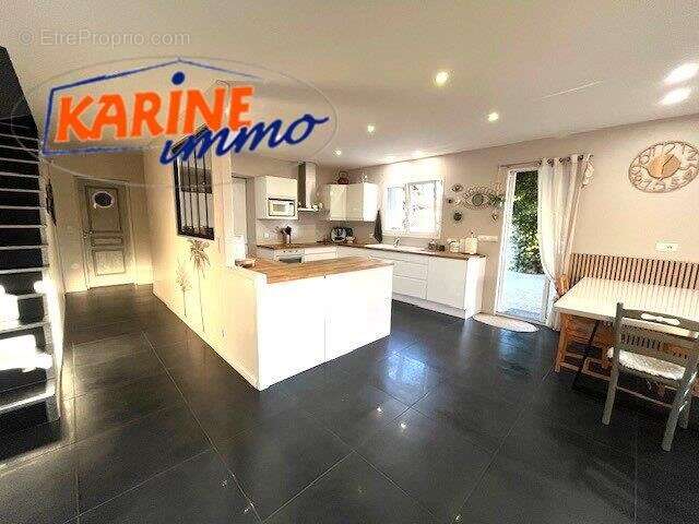 Maison 156 m² à Mionnay  - photo 5