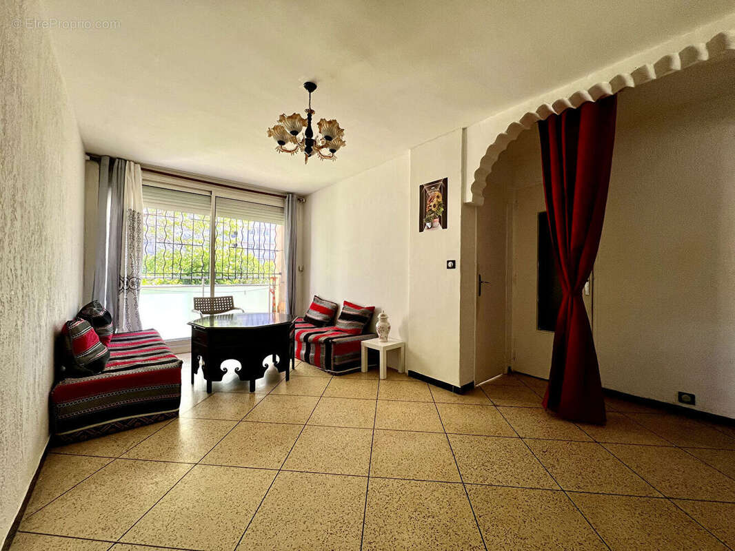 Appartement à MARSEILLE-9E