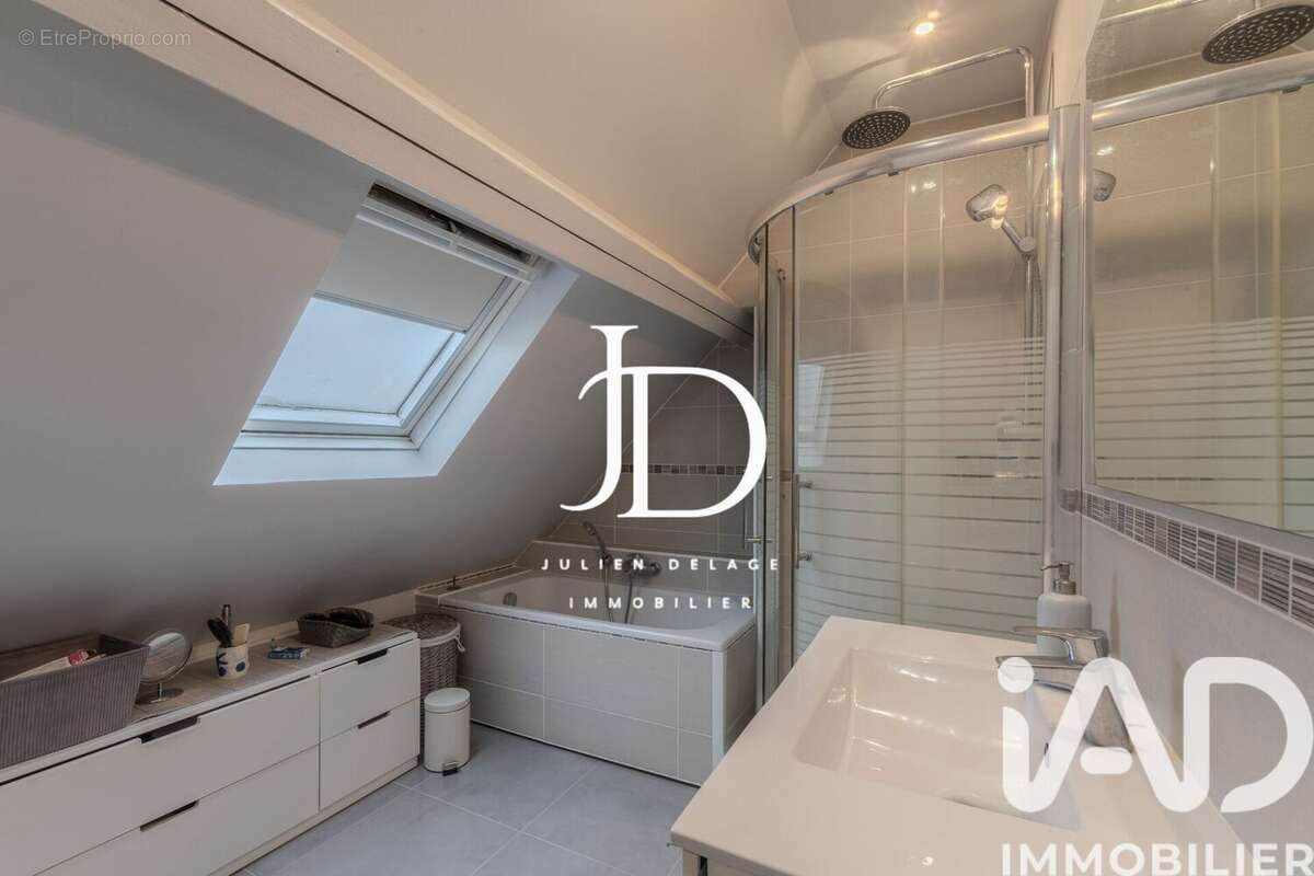 Photo 9 - Maison à LONGPERRIER