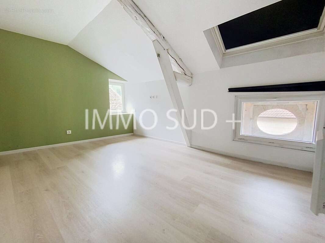 Maison composée de 2 logements - VIF - photo 5