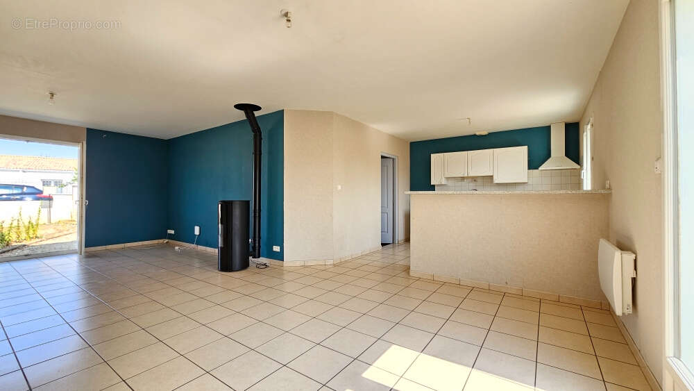 Maison 90 m² à Echire  - photo 2