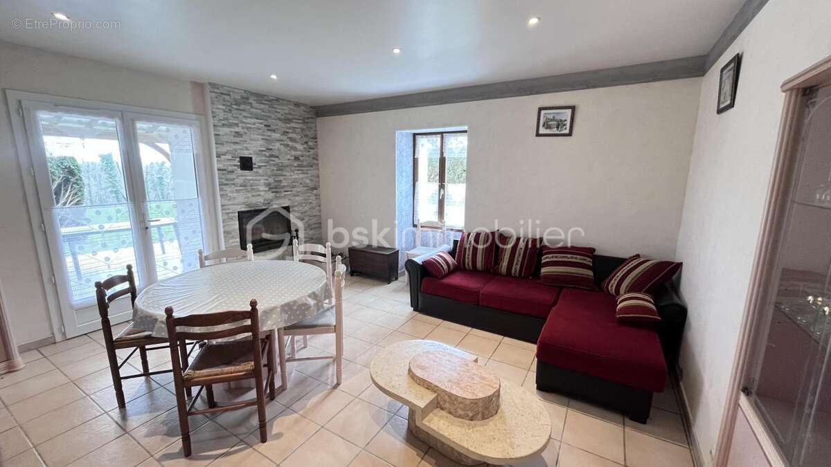 Appartement à SAINT-MESMIN