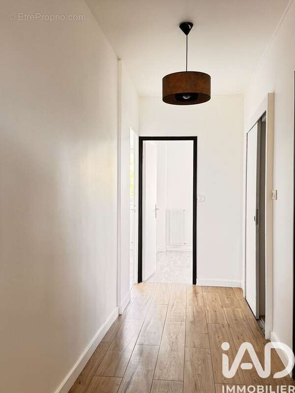 Photo 4 - Appartement à VILLENEUVE-LA-GARENNE