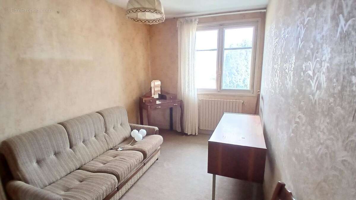 Maison à CHASSENEUIL-SUR-BONNIEURE