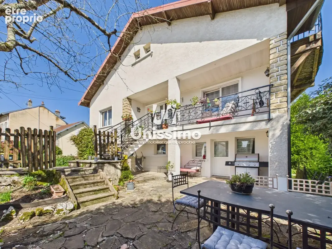 Maison à L'ISLE-SUR-LE-DOUBS