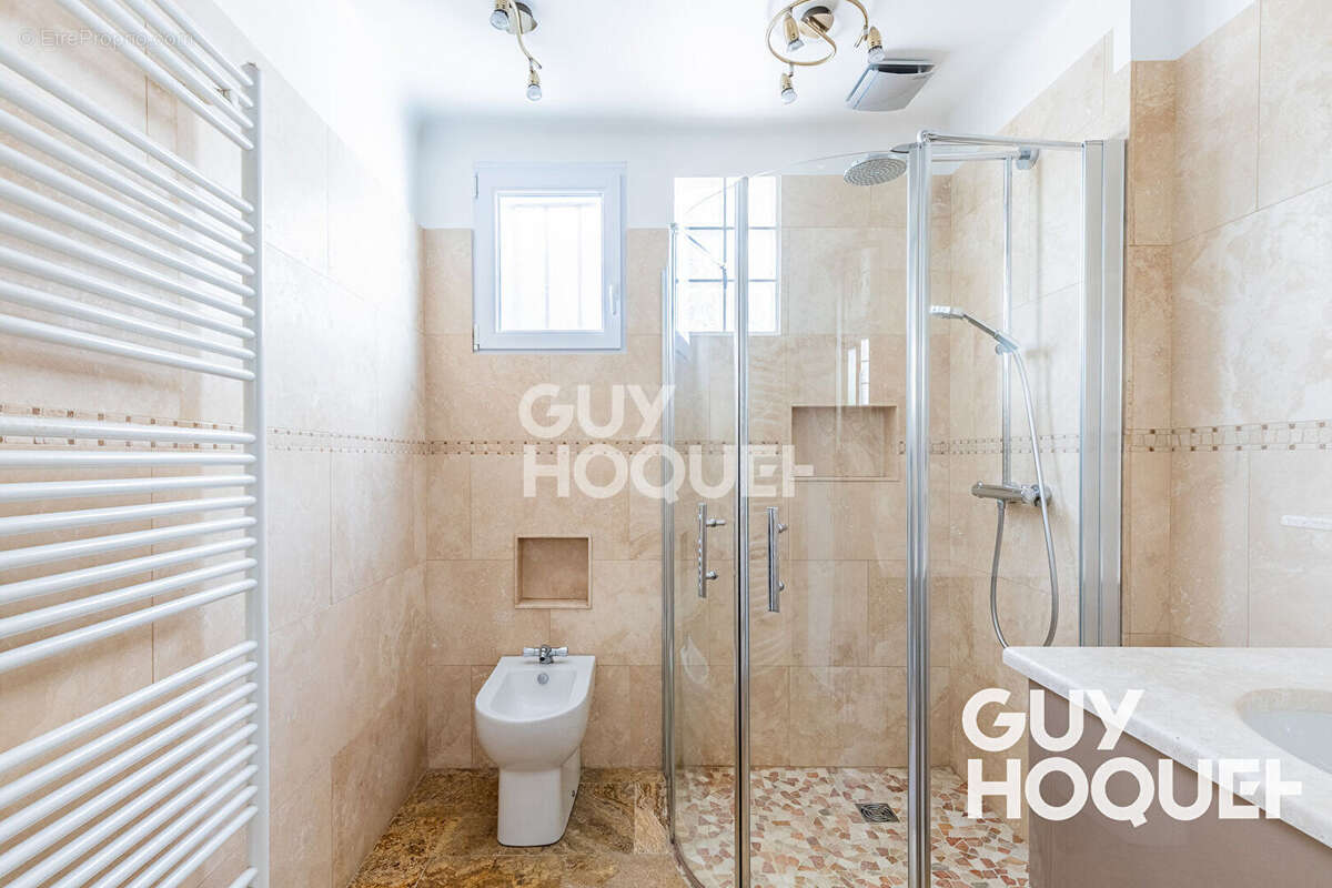 Maison à SAVIGNY-SUR-ORGE