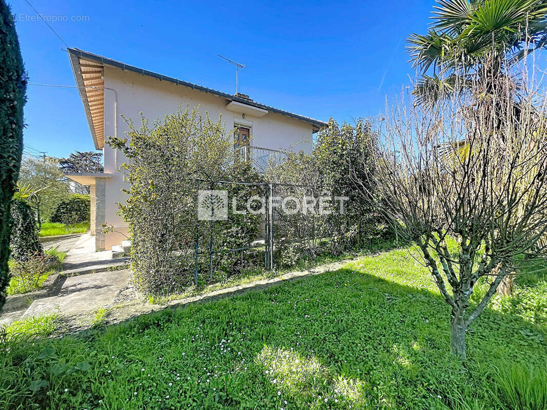 Maison à CASTELSARRASIN