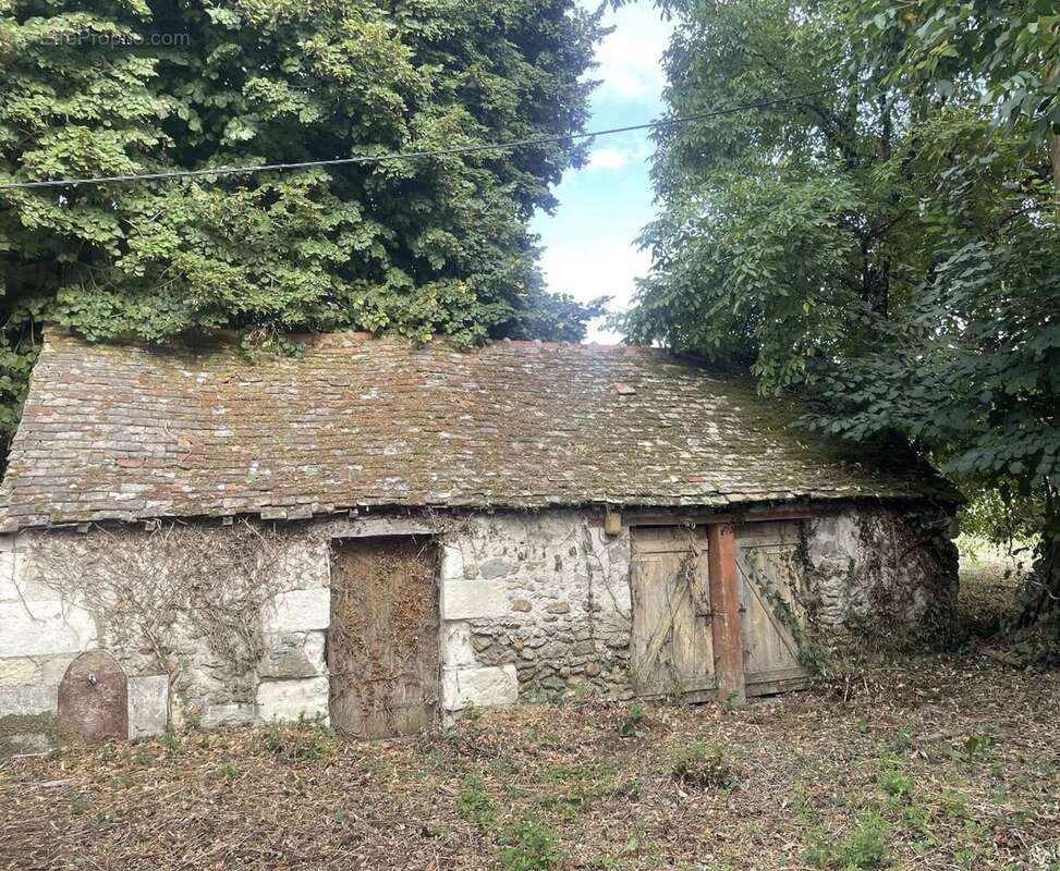 Maison à rénover - CONTINVOIR - photo 5