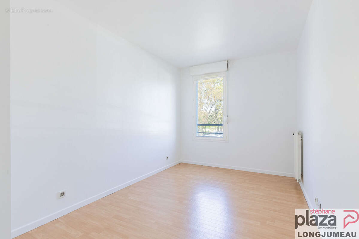 Appartement à CHILLY-MAZARIN