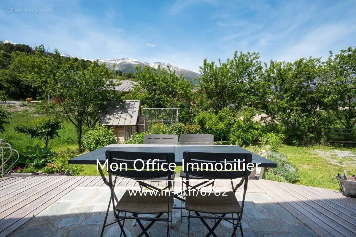 Référence : 6782-MBE. - Maison Type 5 de 165m² avec Jardin - photo 2