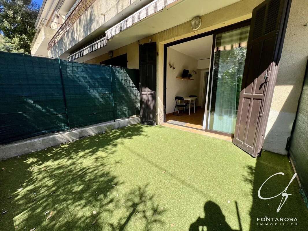 Appartement à FREJUS