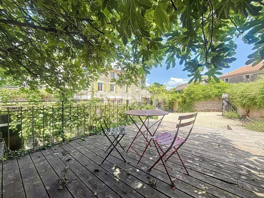 Maison à MONTBELLET