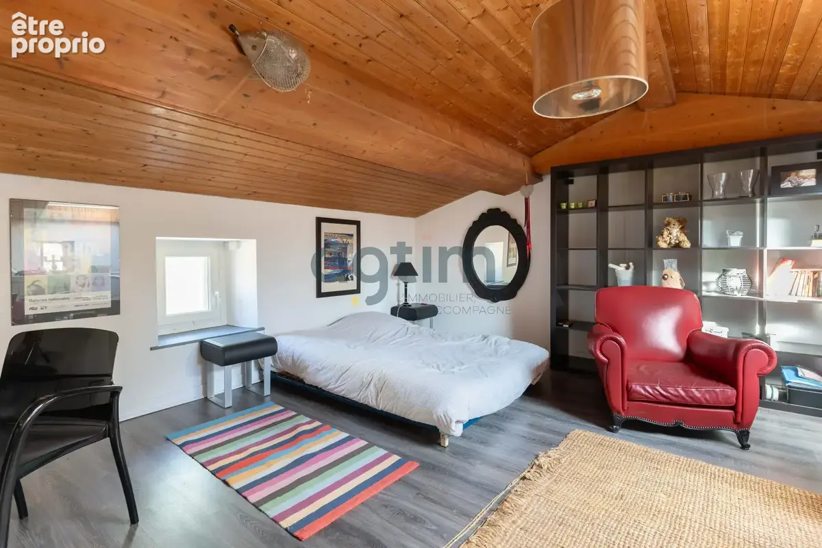 A 30 min de Nantes, centre Montaigu, maison de ville 202m2 hab, 5 chambres, garage et dépendance, terrain - photo 17