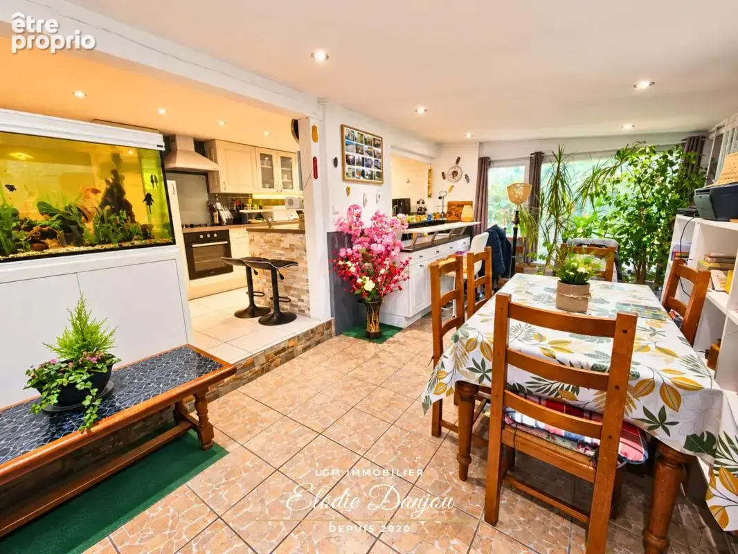 VIAGER OCCUPÉ SANS RENTE – Maison 95m² avec dépendances sur 958m² de terrain - Chapelle-Royale - photo 2