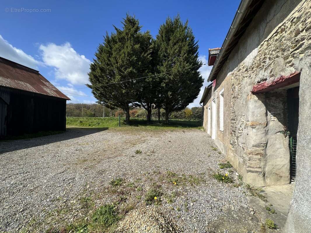 Maison à NOYAL-SUR-VILAINE