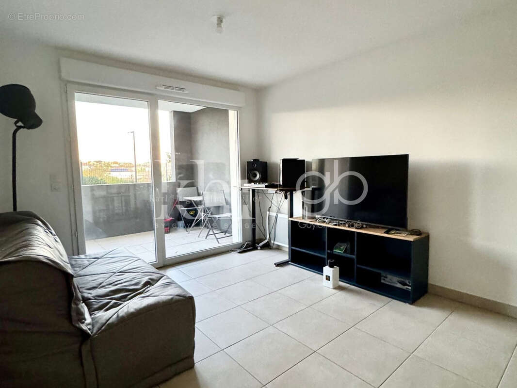 Appartement à JUVIGNAC