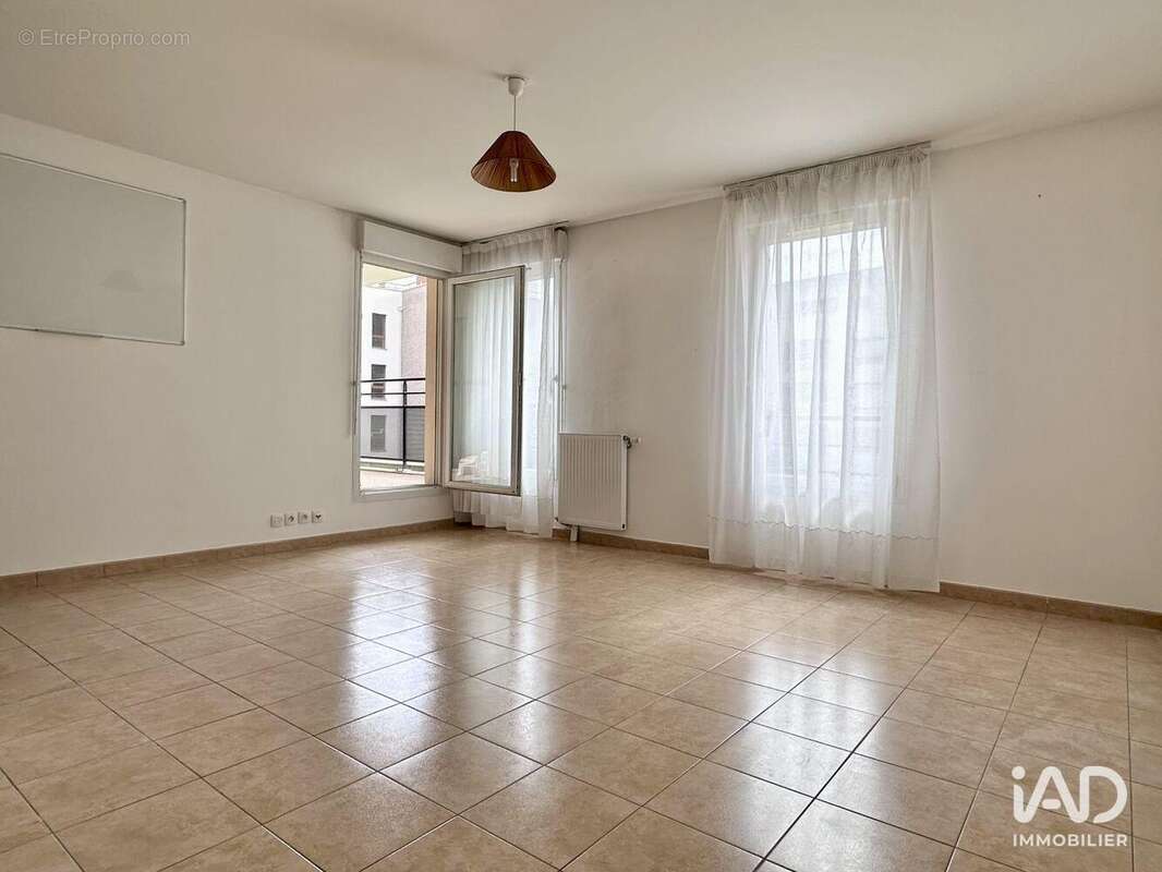 Photo 2 - Appartement à CERGY