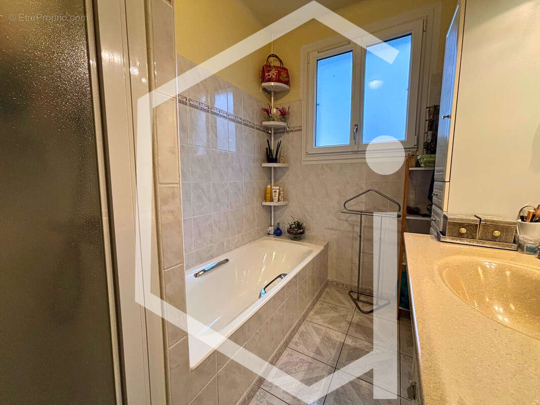 Maison à COSNE-COURS-SUR-LOIRE