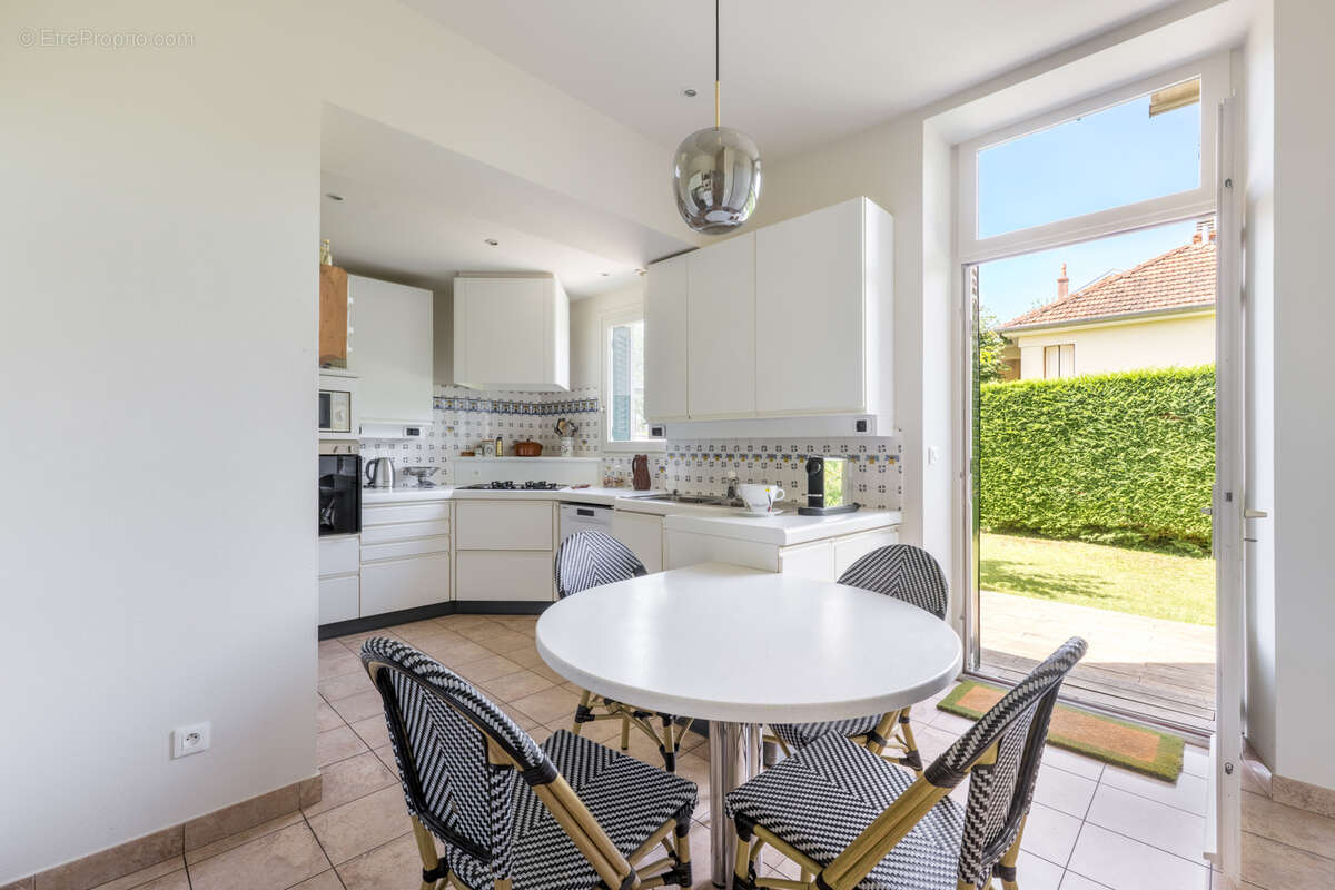 Maison à LYON-5E