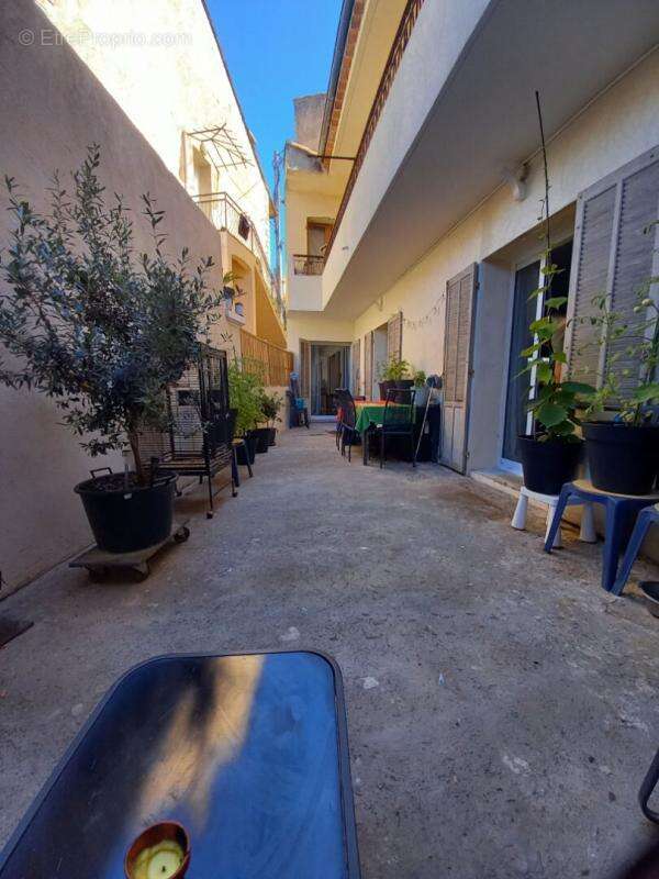 PUGET SUR ARGENS Appartement climatisé et rénové 2 terrasses 3 chambres 105 m2 - photo 13