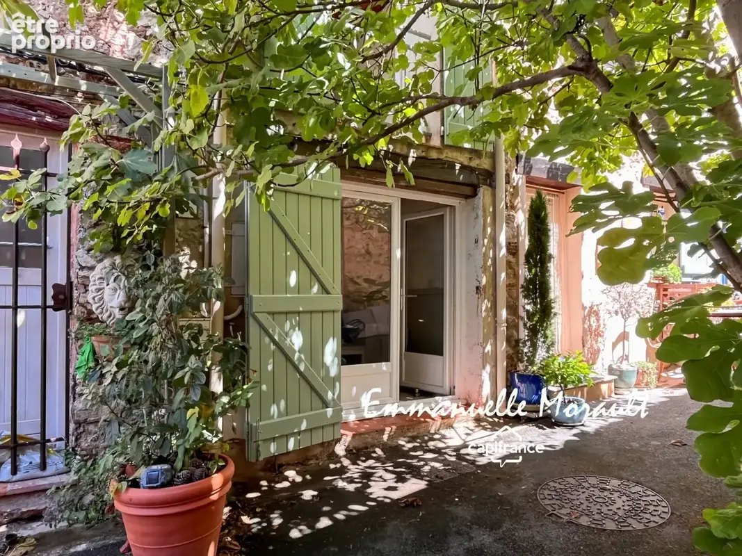 Appartement à BAGNOLS-EN-FORET
