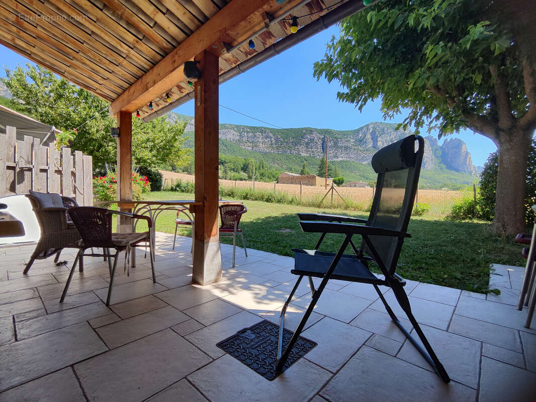 Maison avec gîte indépendant, piscine et vue majeure sur la forêt de Saou - photo 4