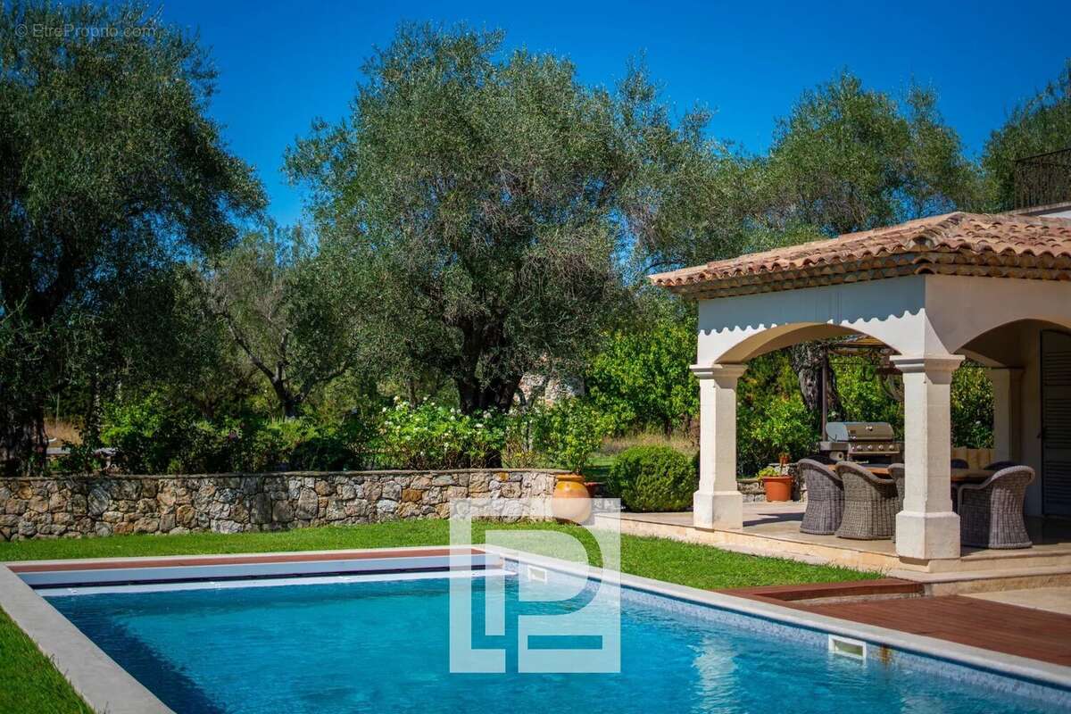 Maison à MOUANS-SARTOUX