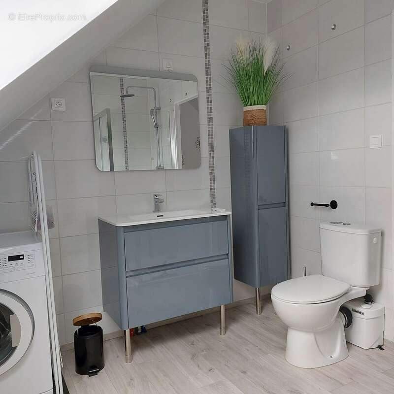 Maison à LA CHAPELLE-D'ARMENTIERES