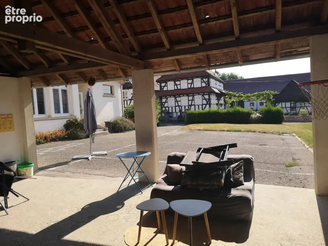 Ancienne école + Appartement loué - photo 2