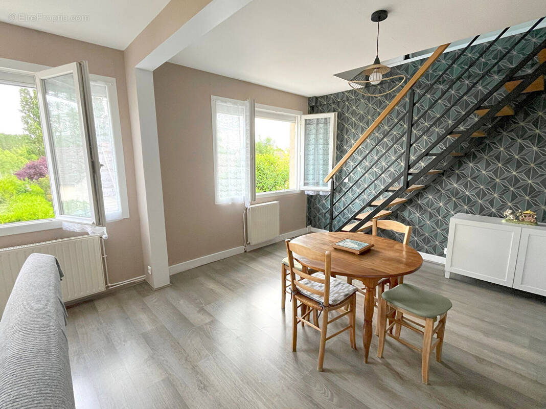 Appartement à HOUDAN