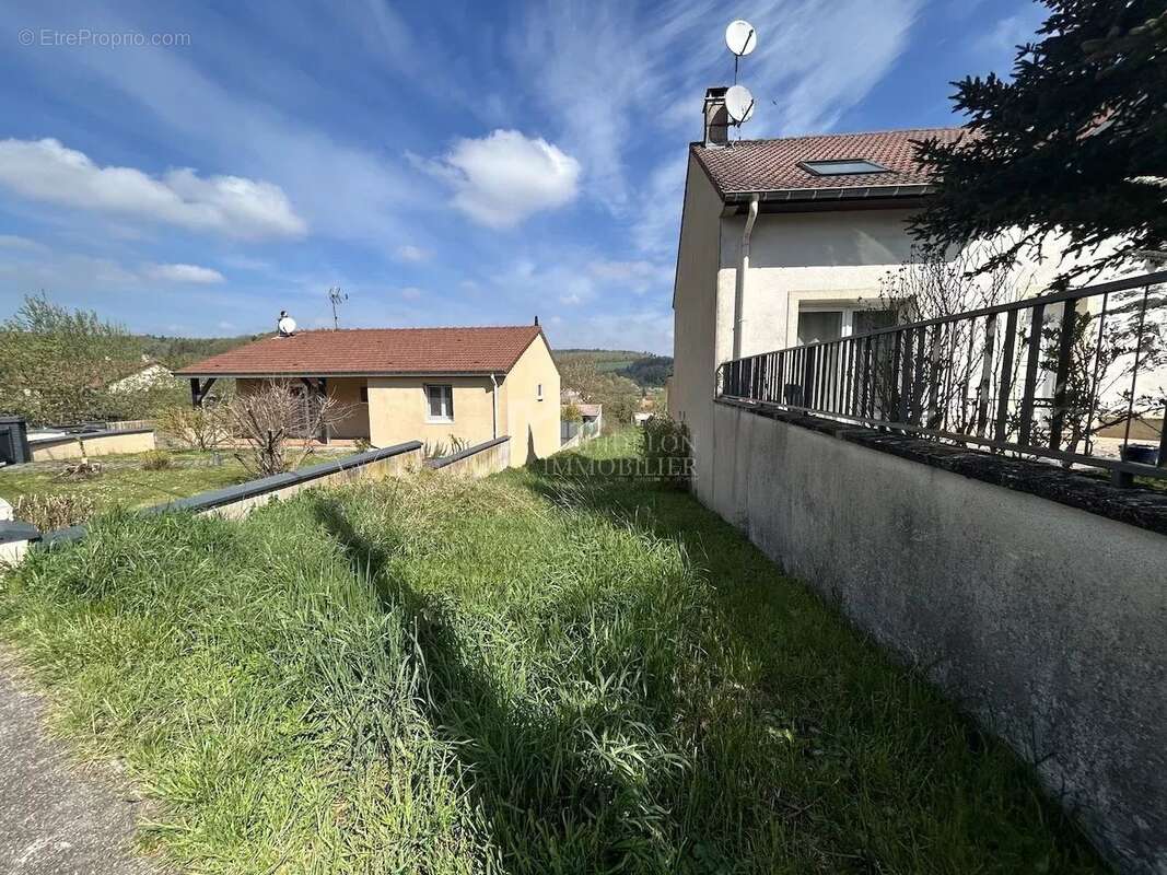 Terrain à MONTAUVILLE