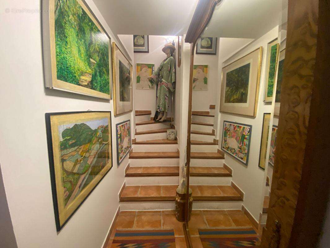 Maison à LA CADIERE-D'AZUR