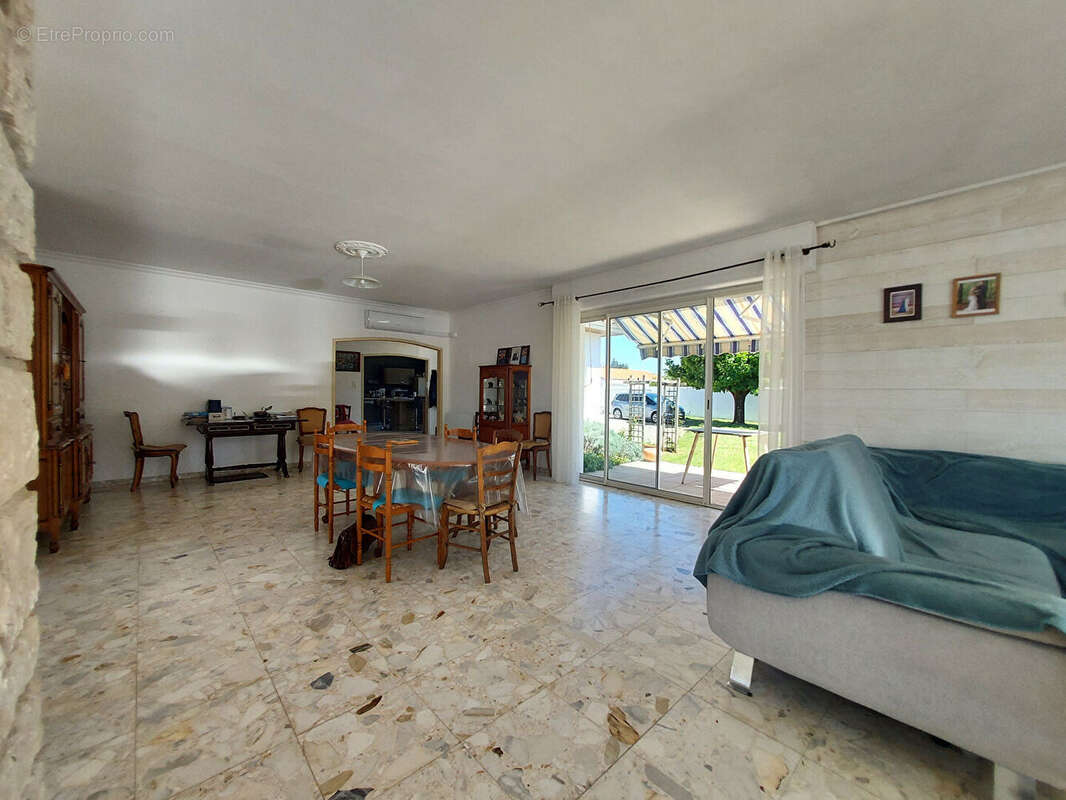 Maison à BOURCEFRANC-LE-CHAPUS