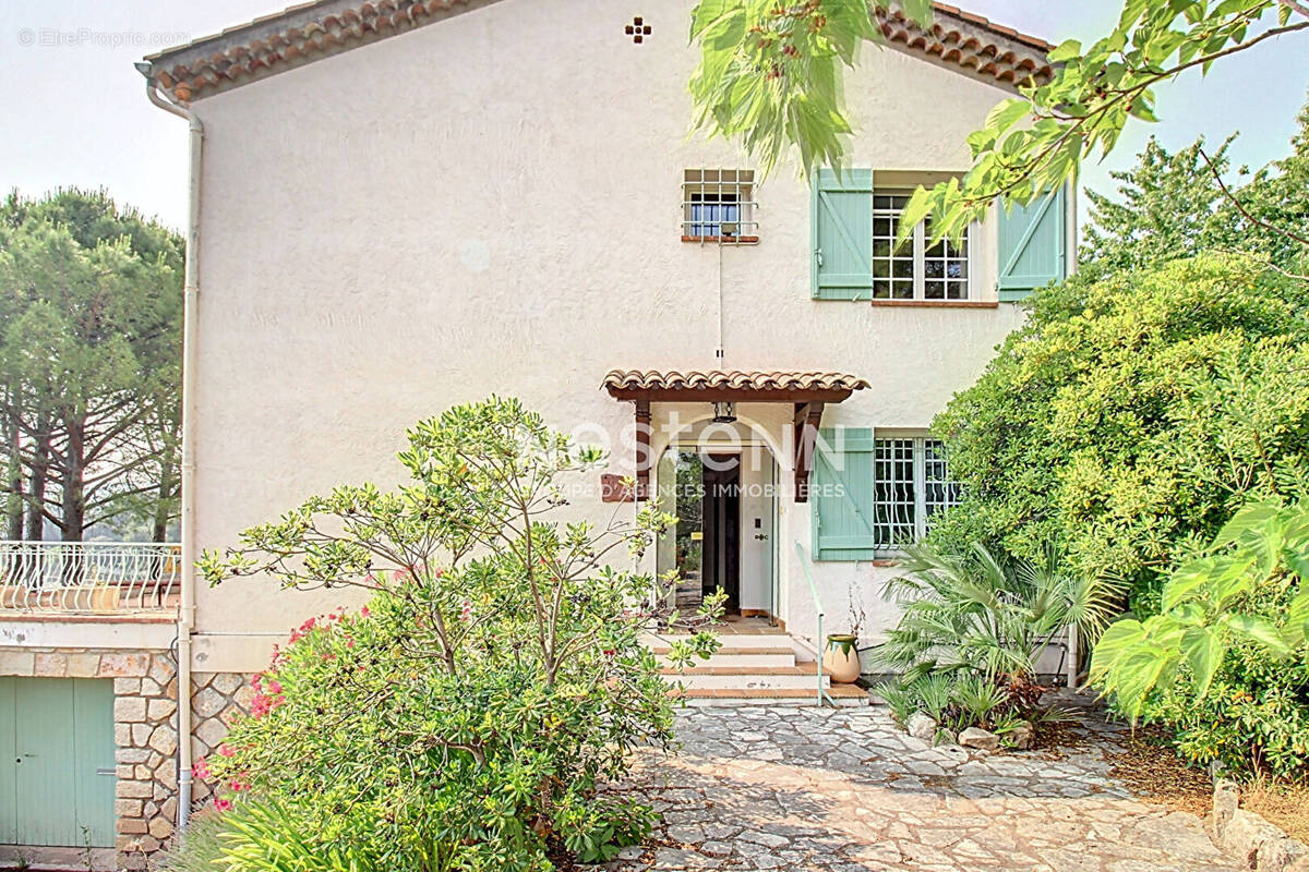 Maison à DRAGUIGNAN