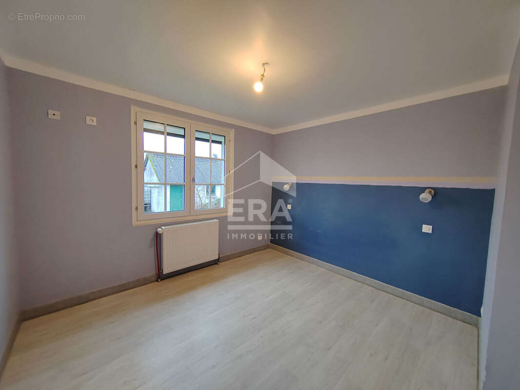 Maison à LA VILLE-AUX-CLERCS