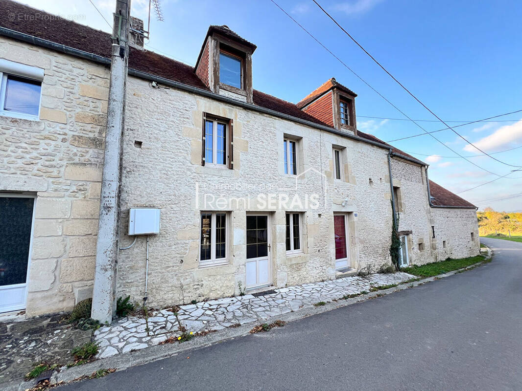 Maison à TOURNAI-SUR-DIVE