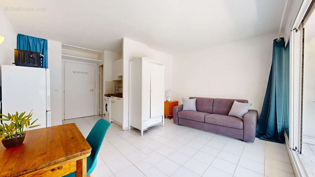 Appartement à VILLENEUVE-LOUBET